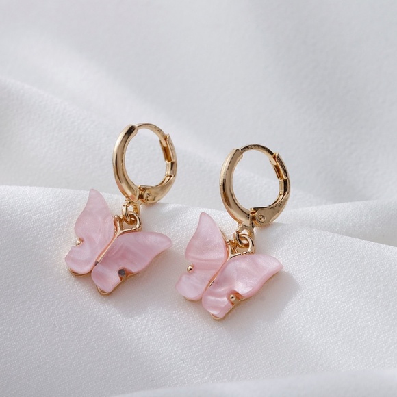 Jewelry - Cute Pink Acrylic Earrings